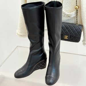 Chanel G46563 High Boots with CC Logo Women in Patent Leather Black