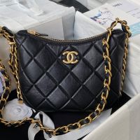 Chanel AS4443 Hobo Handbag in Shiny Lambskin Black