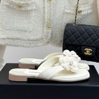 Chanel G46608 Camellia Thongs Slides with Strass Logo Women in Grosgrain White