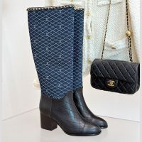 Chanel G46699 High Boots with Woven Chain Women in Quilted Denim and Calfskin Navy Blue
