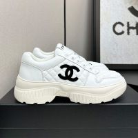 Chanel Sneakers with Logo Patch Women in Diamond Calfskin and Calfskin White